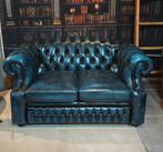 Originele Gevlamd blauwe 2-zits Chesterfield bank, Gebruikt, Bollenmarkt 14c, 75 tot 100 cm, Ophalen of Verzenden