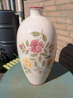 Vaas met bloemmotief, Huis en Inrichting, Woonaccessoires | Vazen, Ophalen of Verzenden