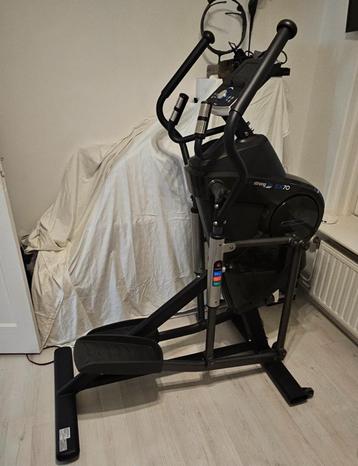 Crosstrainer Cardiostrong EX70 beschikbaar voor biedingen