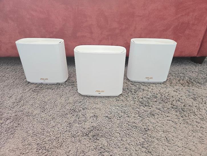ASUS AX6600 Tri Band WiFi Routers Model XT8; MESH 3-pack, Computers en Software, Routers en Modems, Zo goed als nieuw, Router