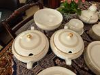 Servies compleet, Ophalen