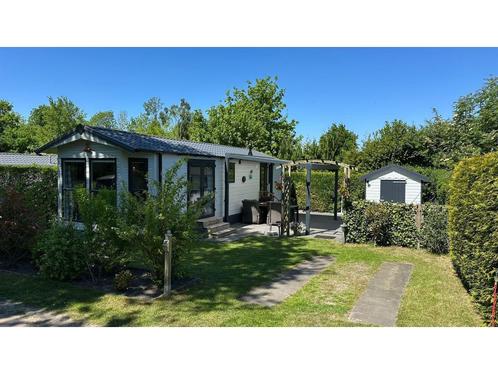 Kunststof Chalet (2022) te koop in Bakhuizen,Friesland R#52R, Caravans en Kamperen, Stacaravans, tot en met 4