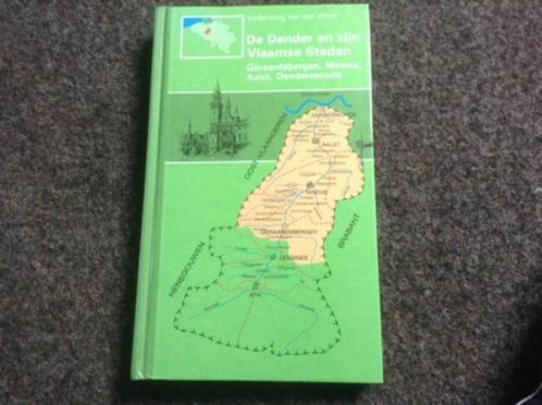 Wandeling door Waals Brabant ,de Dender, Vlaamse steden TOP, Sport en Fitness, Bergsport en Wandelen, Zo goed als nieuw, Ophalen of Verzenden