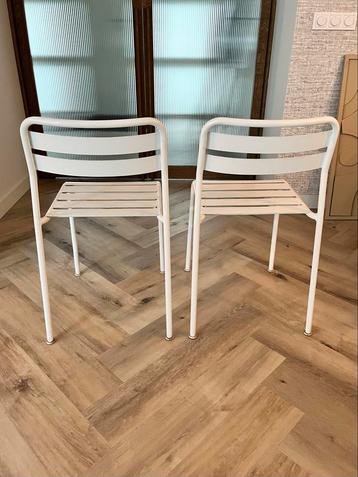 Witte metalen tuinstoelen - set van 2 beschikbaar voor biedingen