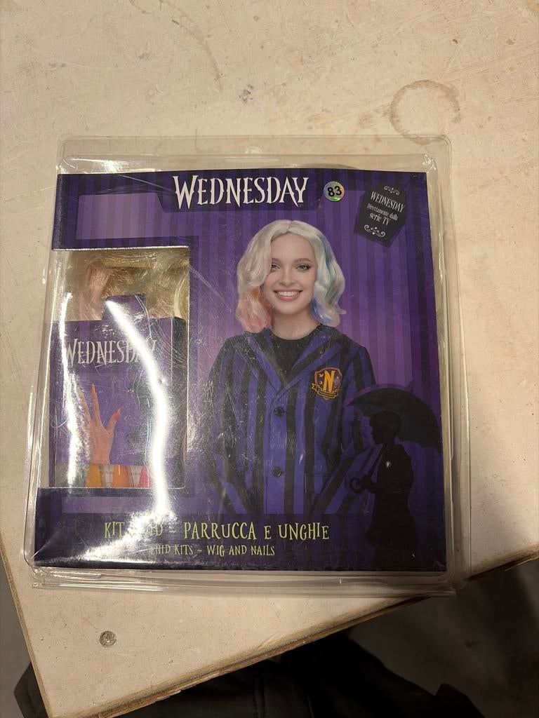 Carnaval Wednesday Enid Pruik & Nagelset - Nieuw!, Ophalen of Verzenden, Nieuw, 170 of groter, Meisje