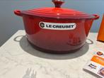 NIEUWE Le Creuset 30 cm kersenrood 8,1 liter in doos, Huis en Inrichting, Keuken | Potten en Pannen, Gietijzer, Nieuw, Ophalen of Verzenden