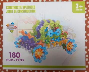 Kleurrijk Constructie Speelgoed, met doos - Sinterklaas tip! beschikbaar voor biedingen