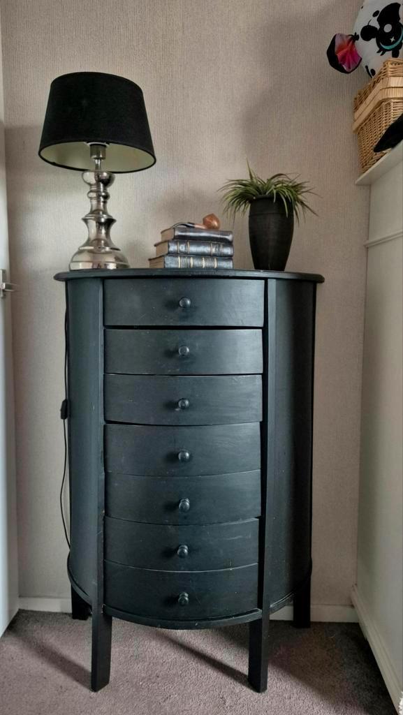 Leuk zwart ladenkastje, Huis en Inrichting, Kasten | Ladekasten, Gebruikt, 100 tot 150 cm, 50 tot 100 cm, 25 tot 50 cm, 5 laden of meer