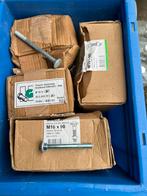 Slotbouten M10x130 (100stuks) M10x90 (200stuks), Ophalen, Nieuw, Bouten of Moeren