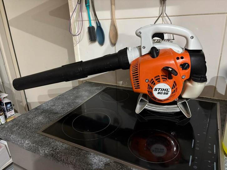 Nette Stihl BG56 Bladblazer - Dealer Onderhouden, Tuin en Terras, Bladblazers, Gebruikt, Handgedragen, Benzine, Ophalen of Verzenden