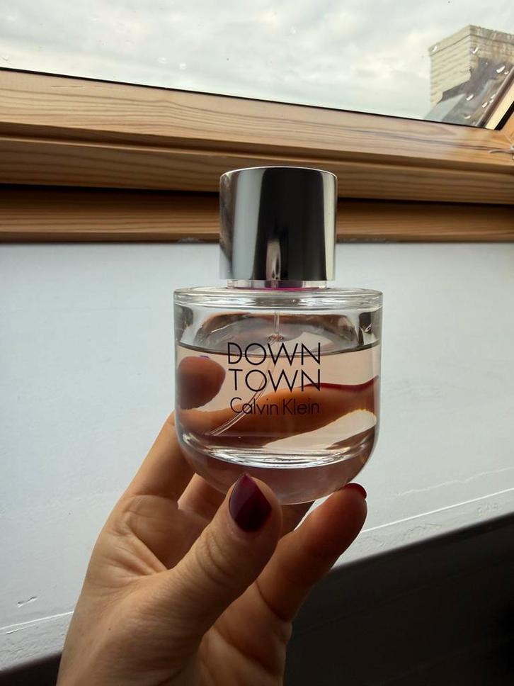 Calvin Klein Downtown Eau de Parfum, Sieraden, Tassen en Uiterlijk, Uiterlijk | Parfum, Zo goed als nieuw, Ophalen of Verzenden