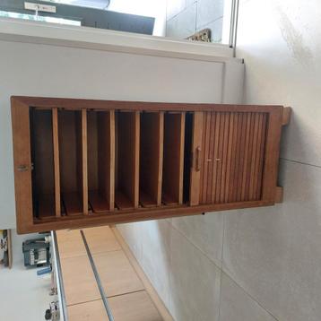 Vintage lade archief kast hout  beschikbaar voor biedingen