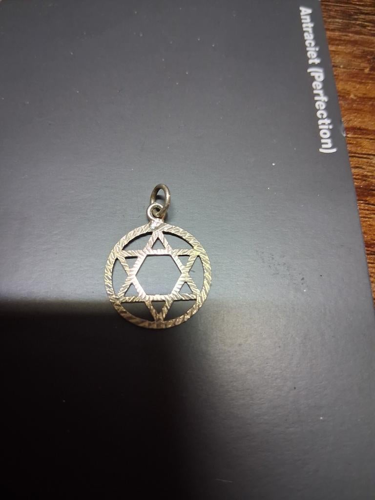 Echt Zilveren Hanger met Davidster, Gebruikt, Ophalen of Verzenden, Kruis of Symbool, Zilver