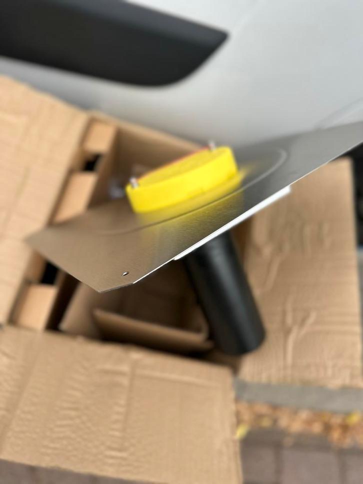 Geberit PE Pluvia Trechter Bitumendak, Doe-het-zelf en Verbouw, Dakpannen en Dakbedekking, Nieuw, Overige typen, Zwart, Minder dan 5 m²