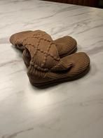 UGG schoenen maat 38, Kleding | Dames, Schoenen, UGG, Bruin, Lage of Enkellaarzen, Ophalen of Verzenden