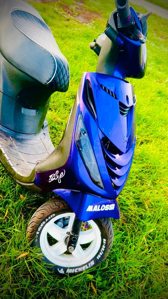 Piaggio zip 80cc, Fietsen en Brommers, Scooters | Piaggio, Gebruikt, Zip, Maximaal 45 km/u, Benzine, Ophalen