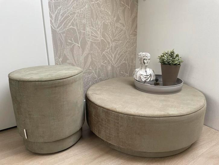 Stijlvolle poef set VT wonen “pearl”, Huis en Inrichting, Banken | Voetenbanken en Poefen, Zo goed als nieuw, Minder dan 50 cm