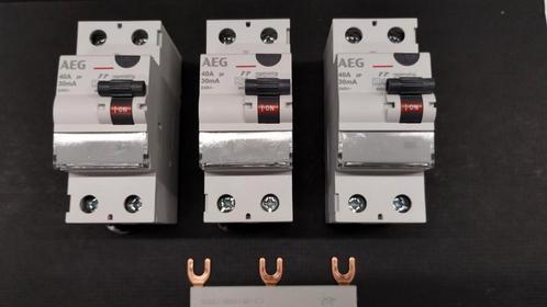 3x AEG aardlekschakelaars 2-polig 40A 30mA type A (E10050), Hobby en Vrije tijd, Elektronica-componenten, Gebruikt, Ophalen of Verzenden