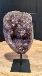Amethist op standaard gratis verzending, Verzamelen, Mineralen en Fossielen, Ophalen of Verzenden