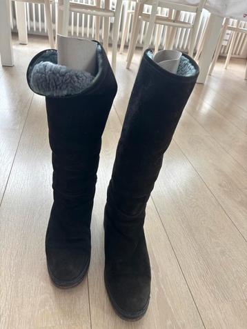 Bonte cashmere-nero laarzen beschikbaar voor biedingen