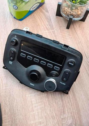 Originele radio citroen c1 Toyota aygo peugeot 108 beschikbaar voor biedingen