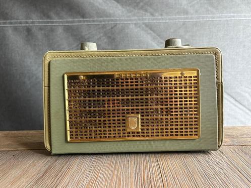 Antieke Philips radio, omgebouwd naar Bluetooth., Antiek en Kunst, Antiek | Tv's en Audio, Ophalen of Verzenden