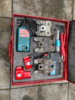Uponor Perstang + 3 persbekken + 2 accu's en buizenknipper, Ophalen of Verzenden, Gebruikt