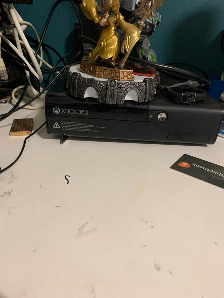 Xbox 360, Spelcomputers en Games, Spelcomputers | Xbox 360, Gebruikt, 60 GB, 360 Pro of Premium, Met 1 controller, Met games, Ophalen of Verzenden