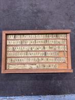 Graveer letters, Ophalen of Verzenden, Zo goed als nieuw