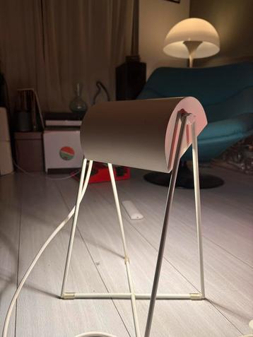 SERAX Antonino Tafellamp Wit design beschikbaar voor biedingen