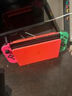 Nintendo switch, Spelcomputers en Games, Spelcomputers | Nintendo Switch, Ophalen of Verzenden, Zo goed als nieuw, Met 2 controllers