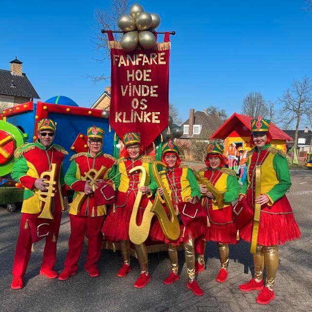 Loopgroep Fanfare hoe vinde os klinken, Kleding | Heren, Carnavalskleding en Feestkleding, Zo goed als nieuw, Overige maten, Ophalen