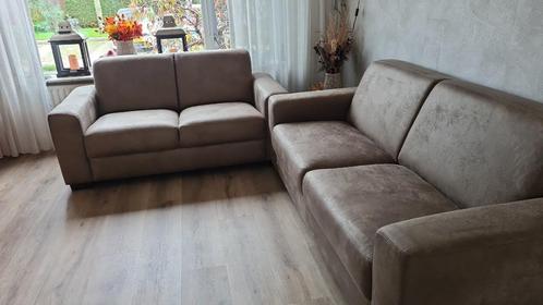 Nog bijna nieuwe 3 en 2 zitsbank, Huis en Inrichting, Banken | Bankstellen, Zo goed als nieuw, Rechte bank, Vierpersoons of meer