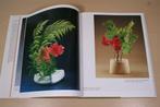 Ikebana Kunst — Seizoensbloemen & Technieken, Ophalen of Verzenden, Zo goed als nieuw