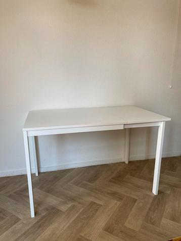 IKEA VANGSTA Uitschuifbare Eettafel beschikbaar voor biedingen