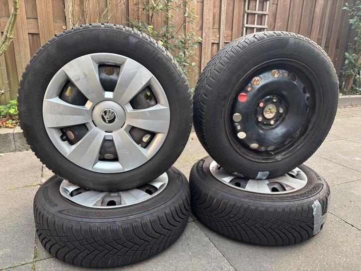 15 inch stalen velgen met winterbanden, Auto-onderdelen, Banden en Velgen, Banden en Velgen, Winterbanden, 15 inch, 185 mm, Personenwagen