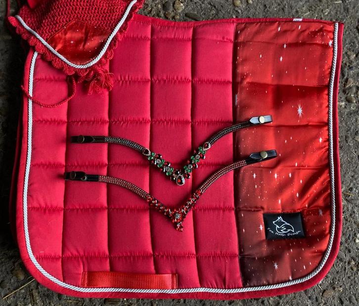 Sale! Dressuur setje leuk voor kerst! Full, Dieren en Toebehoren, Paarden en Pony's | Dekens en Dekjes, Nieuw, Dekje, Ophalen of Verzenden