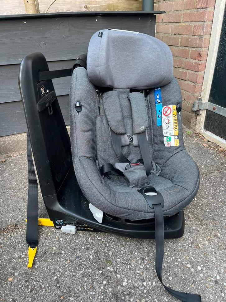 Maxi Cosi Axissfix Plus autostoeltje draaibaar als nieuw, Kinderen en Baby's, Autostoeltjes, Zo goed als nieuw, Maxi-Cosi, 9 t/m 18 kg