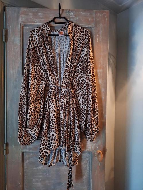 Joya's vida Esmee blouse free size, Kleding | Dames, Blouses en Tunieken, Zo goed als nieuw, Ophalen of Verzenden