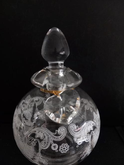 Upcycled glazen flesje met hart kristal, Huis en Inrichting, Overige Huis en Inrichting, Zo goed als nieuw, Verzenden