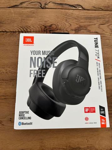 JBL Tune 770 NC noise cancelling beschikbaar voor biedingen