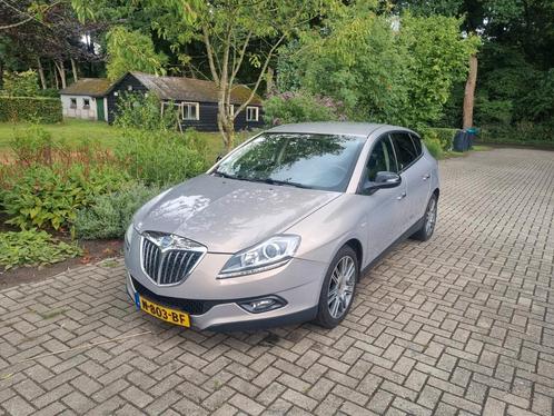 Lancia Delta 1.6 D Mjet 2010 Grijs, Auto's, Lancia, Particulier, Delta, Diesel, B, Hatchback, Handgeschakeld, Geïmporteerd, Zilver of Grijs