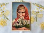 Pasen: vintage ansichtkaart meisje met madeliefje margrieten, Verzamelen, Ansichtkaarten | Themakaarten, Ophalen of Verzenden