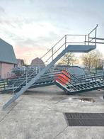Stalen trap met bordes gegalv. Hoog 2,85 mtr. Nob194, Doe-het-zelf en Verbouw, Ladders en Trappen, Ophalen, Zo goed als nieuw