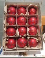 12 ORGINELE KERSTBALLEN IN ORGINELE VERPAKKING
KLEUR ROOD, Ophalen of Verzenden