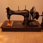 Antieke Phoenix naaimachine met bijpassende houten koffer, Ophalen