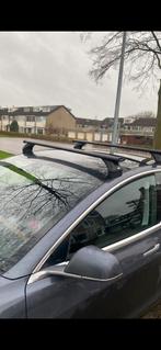 Tesla model 3 dakdrager en thule dakkoffer te huur, Auto diversen, Ophalen, Zo goed als nieuw