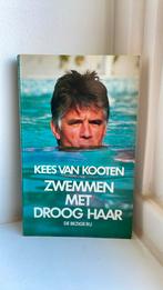 Kees van Kooten - Zwemmen met droog haar, Ophalen of Verzenden, Zo goed als nieuw, Kees van Kooten, Nederland