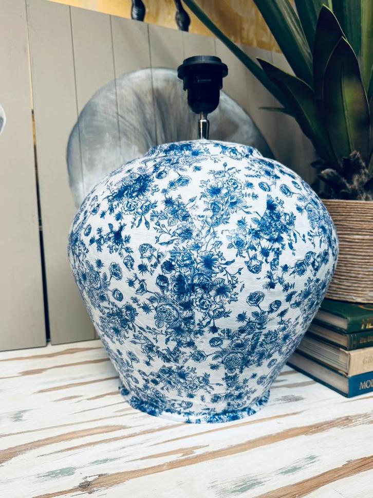 Lampenvoet delfts blauw organic papier mache lamp, Huis en Inrichting, Lampen | Overige, Zo goed als nieuw, Ophalen of Verzenden