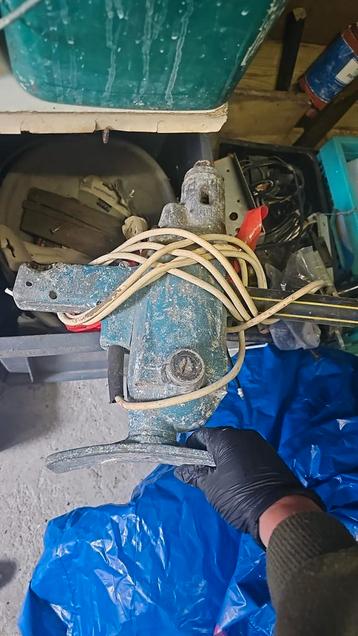 Oude Mixer / Boormachine beschikbaar voor biedingen